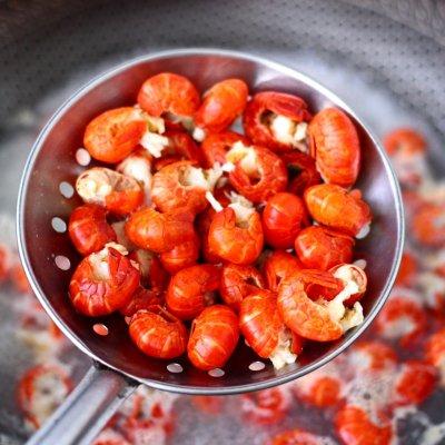 麻辣小龙虾是哪的菜，麻辣小龙虾是哪里的菜（让人欲罢不能的麻辣小龙虾）