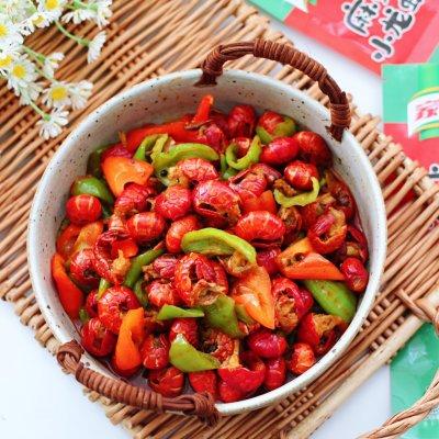 麻辣小龙虾是哪的菜，麻辣小龙虾是哪里的菜（让人欲罢不能的麻辣小龙虾）