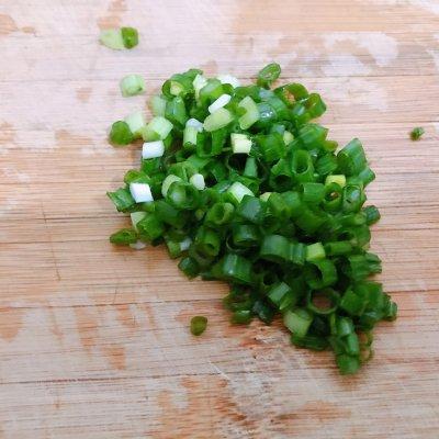 青菜炒米饭的做法，白菜炒米饭的做法（#四季宝蓝小罐#花生酱青菜糙米炒饭）