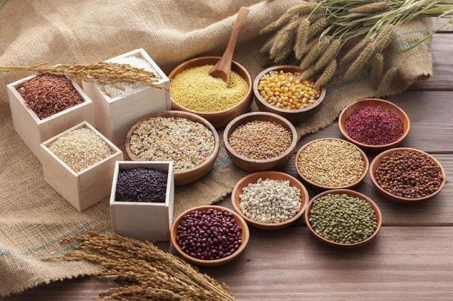 冻面条用微波炉怎么解冻，冻面条用微波炉怎么解冻快（还在用水解冻食物）