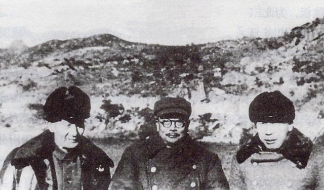 末世之焦土绿洲，求以末世重生校园为题材的小说（中央为何急令伍修权接手李克农主持谈判工作）