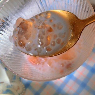 白凉粉在超市叫什么，做凉粉的白凉粉在超市叫什么（#糖小朵甜蜜控糖秘籍#低卡甜品草莓椰奶冻）