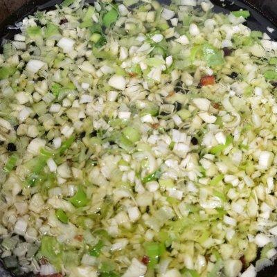 菠菜的做法，菠菜的做法图片（这道果仁菠菜连续吃了3碗）
