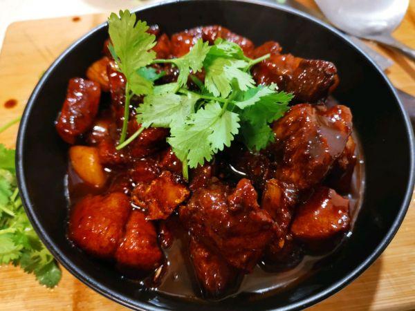 腐乳怎么吃，腐乳对身体有好处还是坏处（懒人版玫瑰腐乳红烧肉外婆的味道简单美味）