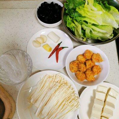 10道砂锅做的菜，砂锅里做什么菜好吃（做了十年的素什锦砂锅）