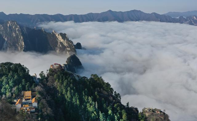华山位于哪个省，华山位于哪里（西岳华山：壮丽云海入画来）