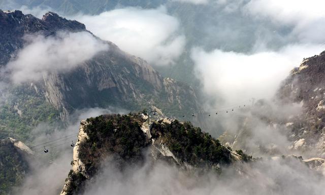 华山位于哪个省，华山位于哪里（西岳华山：壮丽云海入画来）