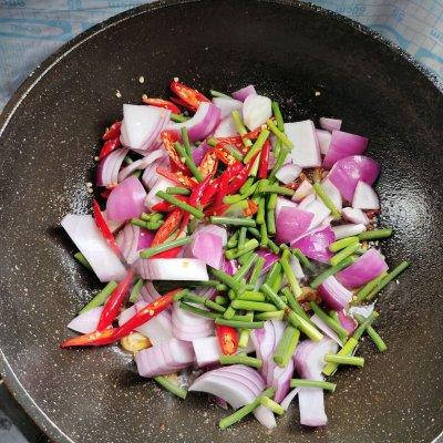 墨鱼怎么做好吃又简单，墨鱼怎么做好吃（香辣墨鱼仔的懒人做法一样美味）