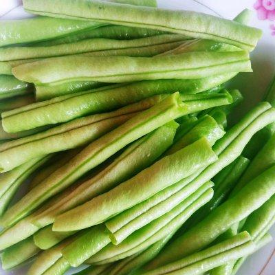 豆角烧茄子的做法，豆角烧茄子的详细做法（这道我最拿手的豆角烧茄子）