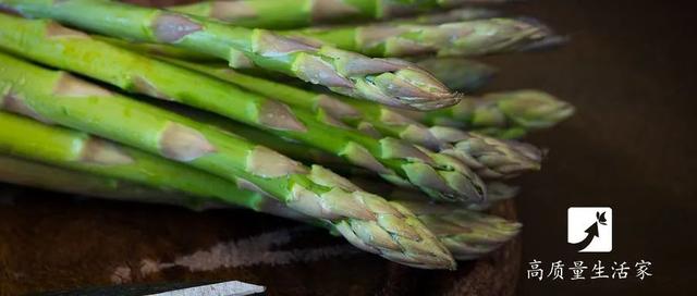 金针菇嘌呤高吗，金针菇含嘌呤高吗（正在偷偷升高你的尿酸）