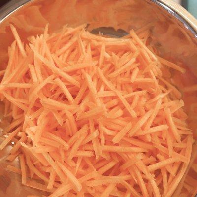 速冻春卷怎么炸，冰冻春卷怎么炸又酥又脆（再也不用出门买了）