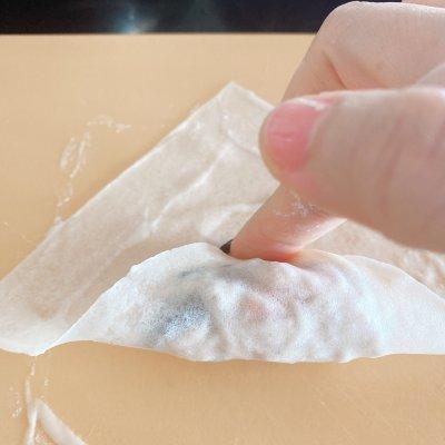 速冻春卷怎么炸，冰冻春卷怎么炸又酥又脆（再也不用出门买了）