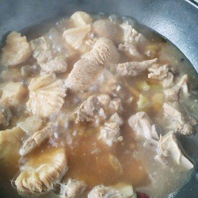 干猴头菇泡发不苦的窍门，猴头菇如何处理不苦（简单好吃的猴头菇炖排骨）