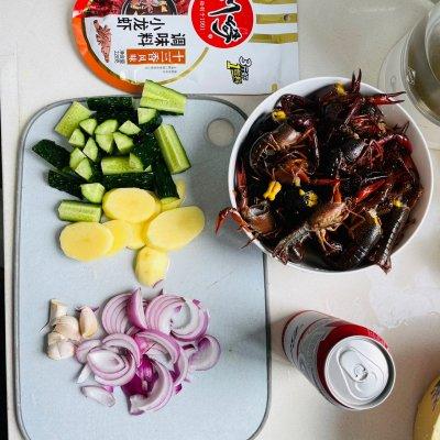 龙虾怎么做好吃又简单，清蒸大龙虾怎么做好吃又简单（十三香小龙虾简单做法也美味）