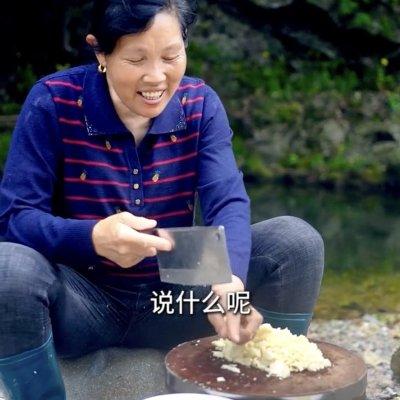 小龙虾过油要多长时间（蒜蓉小龙虾，赶紧学起来）