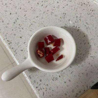 茴子白怎么炒好吃，家常菜之清炒茴子白（这道圆白菜炒粉丝）