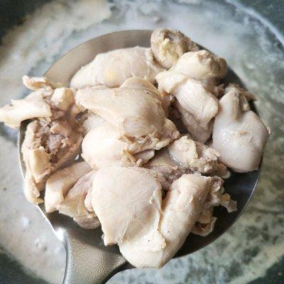 如何做鸡汤饭，鸡肉汤饭的做法窍门（黄焖鸡米饭#做饭吧）