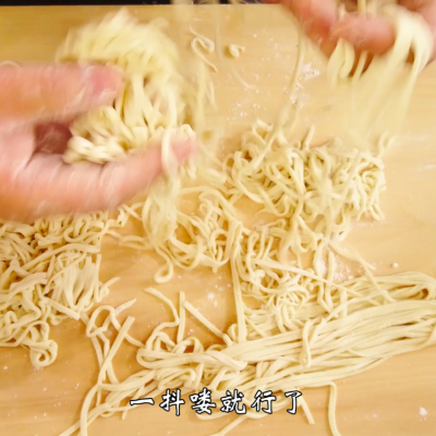 羊肉炝锅面的做法，老冯教做简单的硬货“早点”