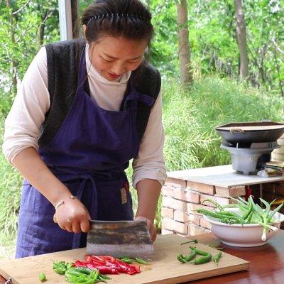 炖兔子肉怎么做好吃，兔子肉怎么炖好吃（不知道吃什么，炖兔子肉准没错）