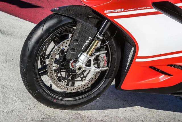 老年人健康饮品，老年人 饮品（盘点五对经典竞争车型<下>）