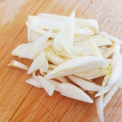 杏鲍菇炒肉的做法，炸杏鲍菇怎么做最好吃又简单（有了这盘杏鲍菇炒肉）