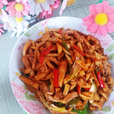 杏鲍菇炒肉的做法，炸杏鲍菇怎么做最好吃又简单（有了这盘杏鲍菇炒肉）