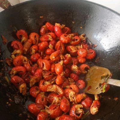 虾尾的家常做法简单，那一碗令人神往的爆炒龙虾尾（冷冻虾尾的家常做法简单）