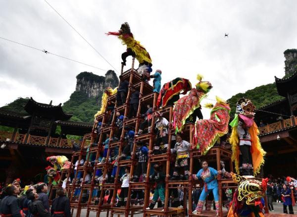 苗族四月八有什么风俗，苗族的四月八是怎么过的（欢度苗族四月八）