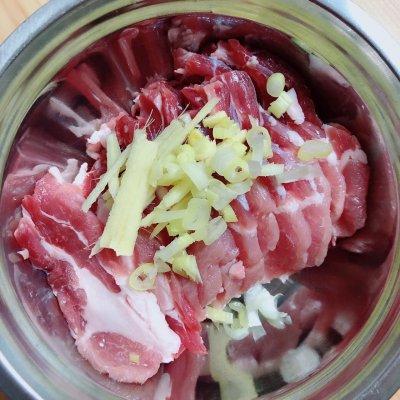 生菜怎么吃有营养，亲爱的#生菜卷五花肉（生菜的吃法分别都有哪些）