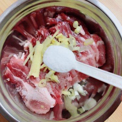 生菜怎么吃有营养，亲爱的#生菜卷五花肉（生菜的吃法分别都有哪些）