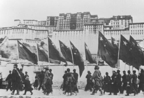 云南和平解放在哪年，百年瞬间丨西藏和平解放