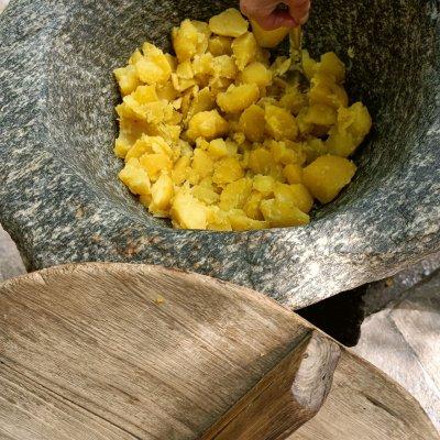 秦岭一绝～洋芋糍粑(洋芋搅团)-大恒文化