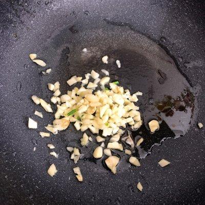 蒜蓉虾尾的家常做法，蒜蓉虾尾正确做法（冬天喝［夏日下酒菜]蒜蓉小龙虾尾）