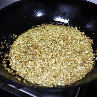 酥脆香虾的做法，香酥麻辣虾的做法（今晚花10分钟做好避风塘酥脆虾）