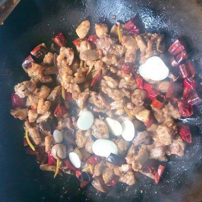 家常做法的双椒兔肉，双椒辣子兔丁这么做最好吃