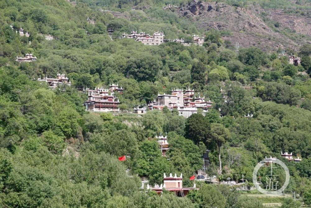 甲居藏寨在哪里，甲居藏寨 中路藏寨（中国最美乡村——丹巴甲居藏寨）