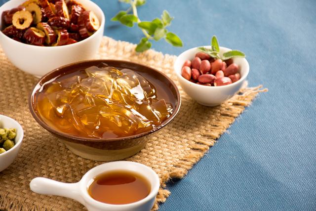 白凉粉是什么东西，白凉粉哪里买（又好吃又解暑的神仙白凉粉）