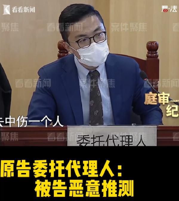 女人梦见被狗追什么意思，女人梦见狗追什么意思,捡小鸡（未牵绳宠物犬狂追5岁男孩家长索赔5千元）