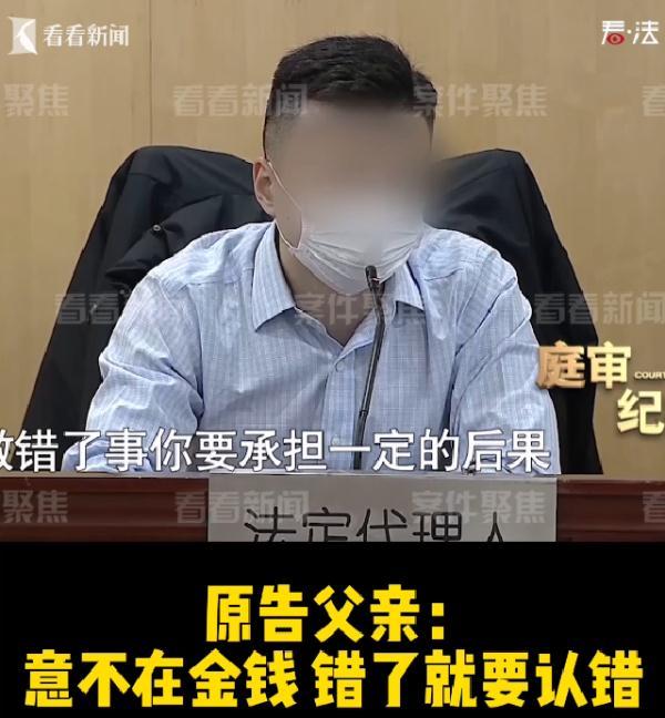 女人梦见被狗追什么意思，女人梦见狗追什么意思,捡小鸡（未牵绳宠物犬狂追5岁男孩家长索赔5千元）