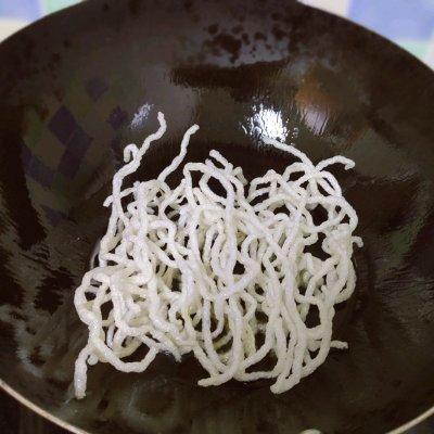 韭菜鸡蛋饺子馅怎么调好吃，猪肉韭菜鸡蛋饺子馅怎么调好吃（家常美味鸡蛋韭菜馅饺子）