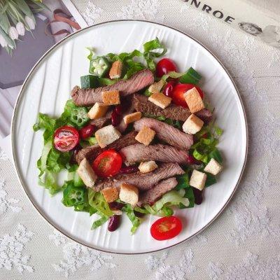 牛排沙拉怎么弄，牛排沙拉怎么弄好吃视频（#仙女们的私藏鲜法大PK#牛排沙拉）