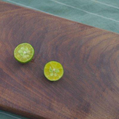 椰青怎么吃，椰子怎么吃?怎么打开?视频（这道清甜椰子鸡简单成这样）