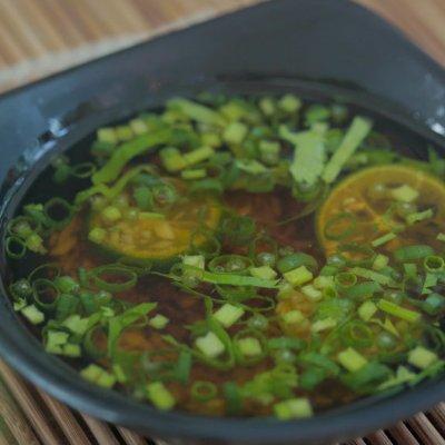 椰青怎么吃，椰子怎么吃?怎么打开?视频（这道清甜椰子鸡简单成这样）