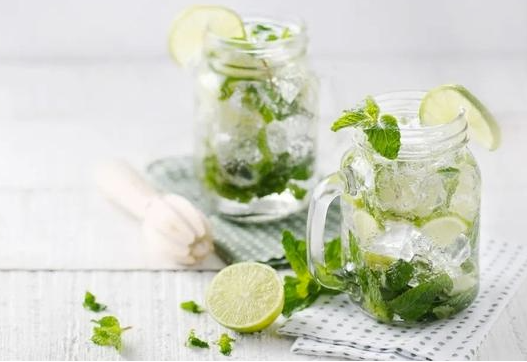 油腻食物有哪些，这3种食物，越吃湿气越重