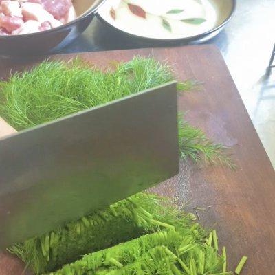 小茴香的吃法大全，小茴香的吃法（这道小茴香爆汁大肉饺子简单快手）