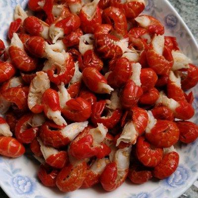 麻辣小龙虾尾可以怎么吃，我家做麻辣龙虾尾就用这个方法