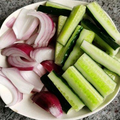 麻辣小龙虾尾可以怎么吃，我家做麻辣龙虾尾就用这个方法