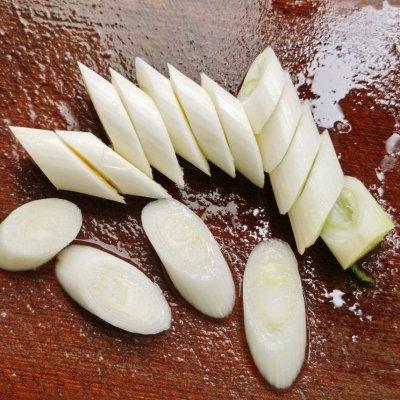 麻辣小龙虾尾可以怎么吃，我家做麻辣龙虾尾就用这个方法