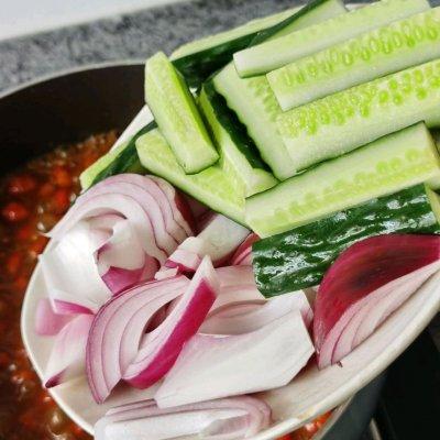 麻辣小龙虾尾可以怎么吃，我家做麻辣龙虾尾就用这个方法