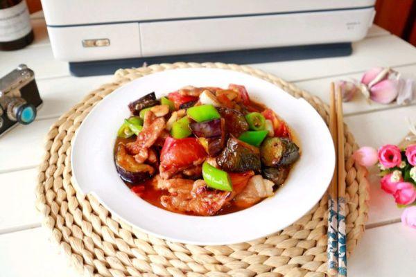 茄子和番茄怎么炒，茄子怎么炒茄子（因为这道西红柿炒茄子）